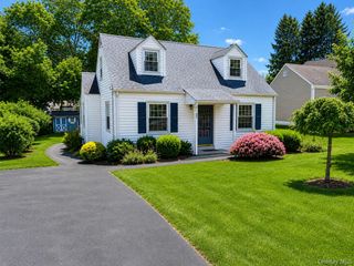 32 Hasbrouck Drive, Poughkeepsie, NY 12603