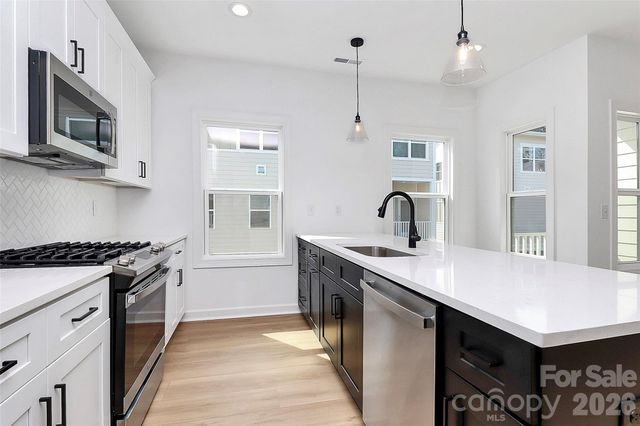 3820 Odom Way, Charlotte, NC 28208