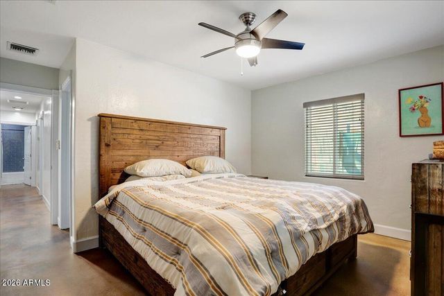 7010 N 11TH Place, Phoenix, AZ 85020