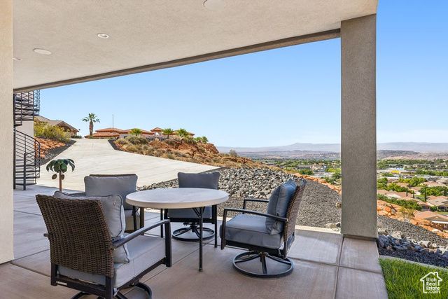 1193 W CREST DR, Washington, UT 84780