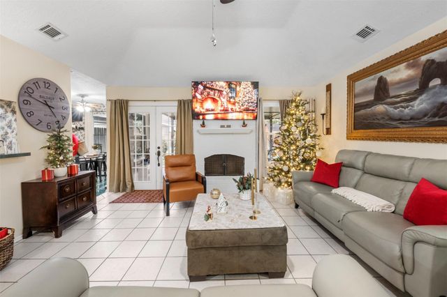 1114 Poppets Way, Crosby, TX 77532