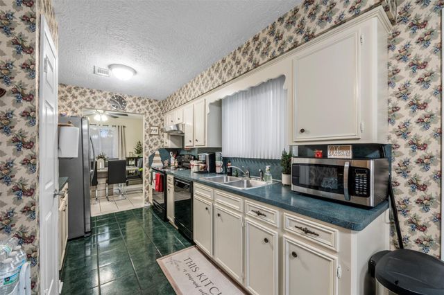 1114 Poppets Way, Crosby, TX 77532