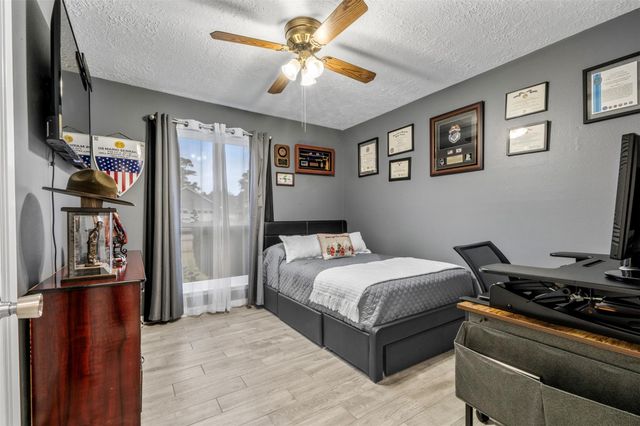 1114 Poppets Way, Crosby, TX 77532