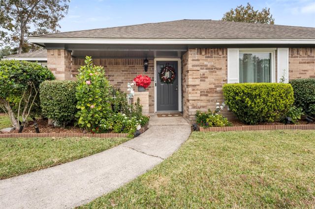 1114 Poppets Way, Crosby, TX 77532