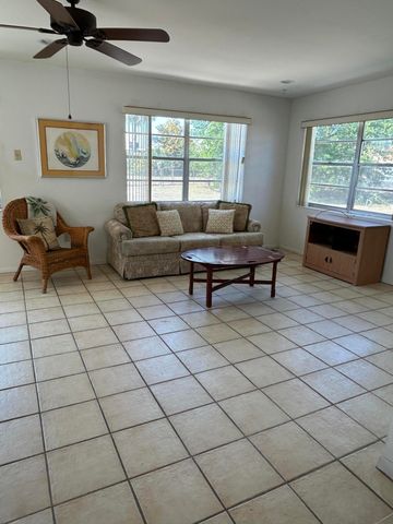 2890 Dolphin Circle, Palm Springs, FL 33406