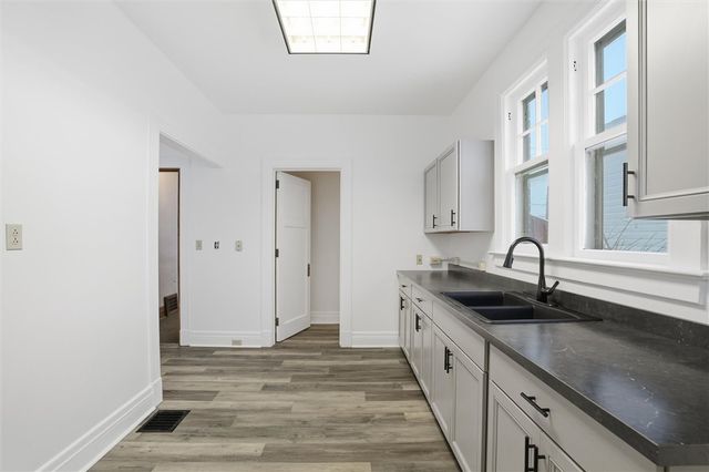 313 Morgantown St, Uniontown, PA 15401