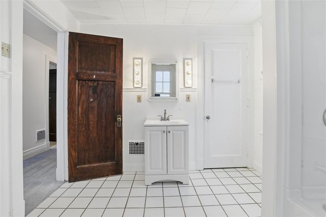 313 Morgantown St, Uniontown, PA 15401