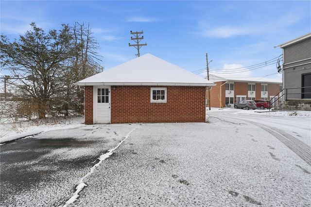 313 Morgantown St, Uniontown, PA 15401