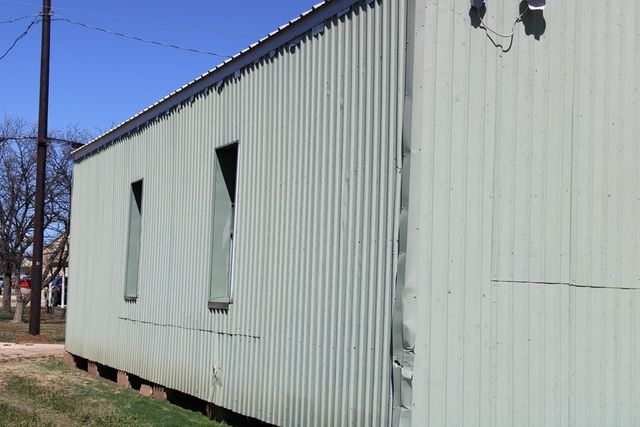 602 Sealy Street, Ballinger, TX 76821