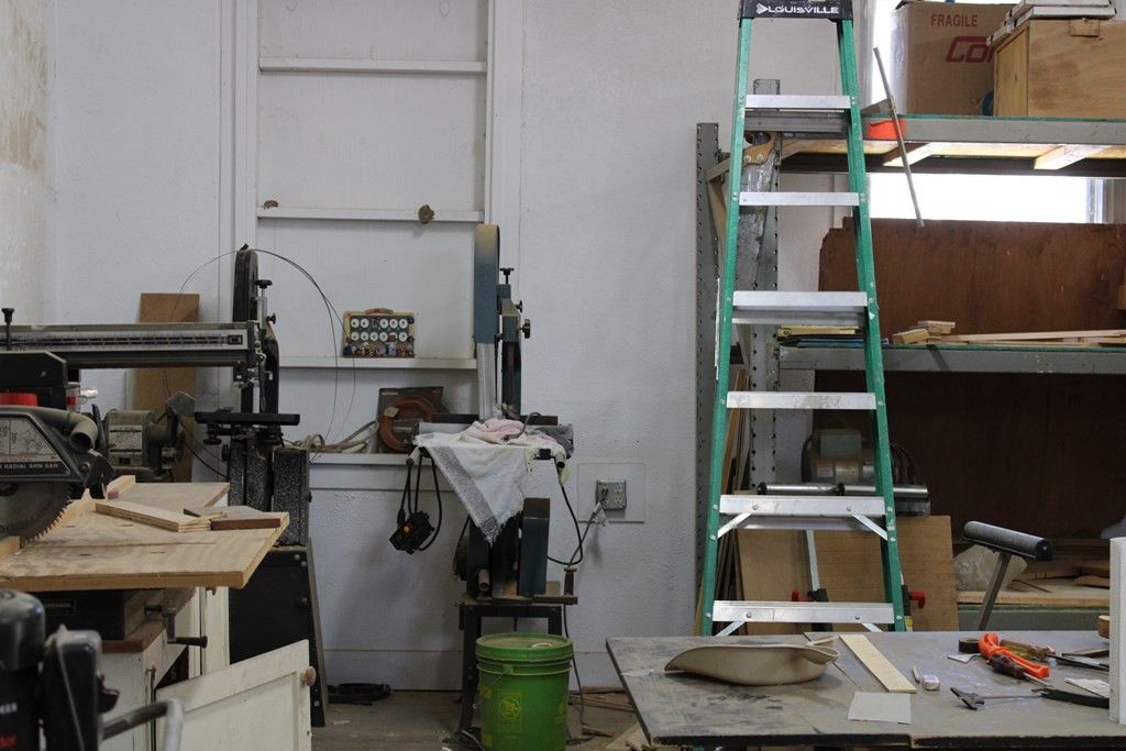 Image 8 of property listing at 602 Sealy Street, Ballinger, TX 76821