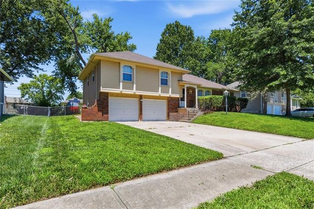 7408 E 127th Place, Grandview, MO 64030