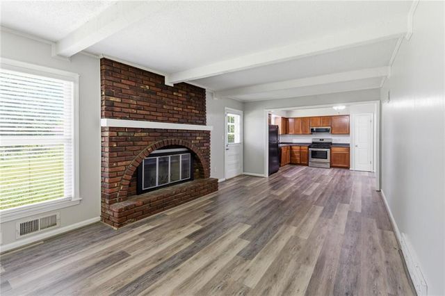 7408 E 127th Place, Grandview, MO 64030