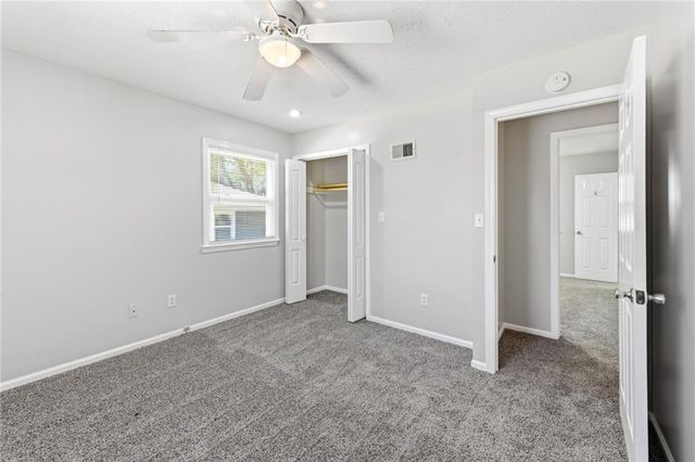 7408 E 127th Place, Grandview, MO 64030