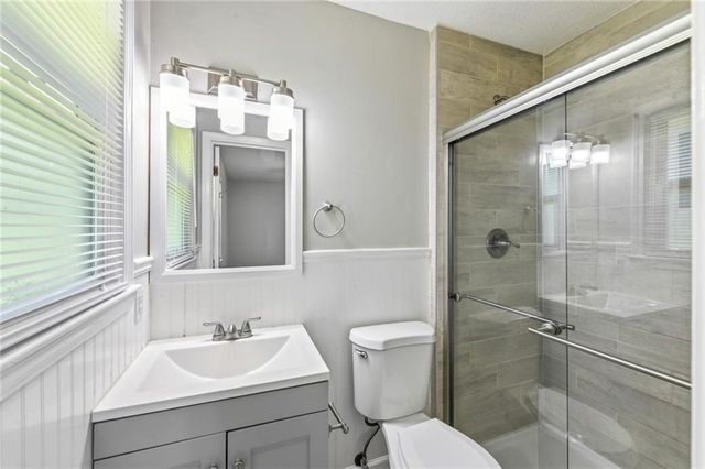 7408 E 127th Place, Grandview, MO 64030