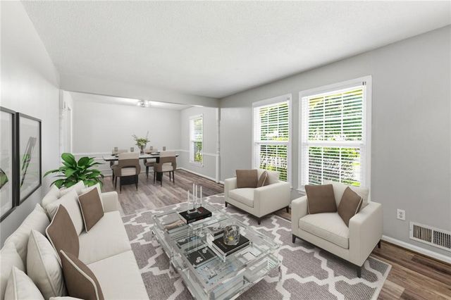 7408 E 127th Place, Grandview, MO 64030