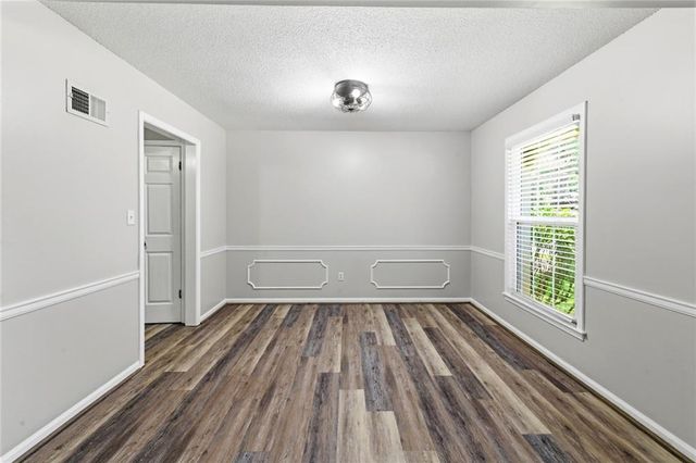 7408 E 127th Place, Grandview, MO 64030