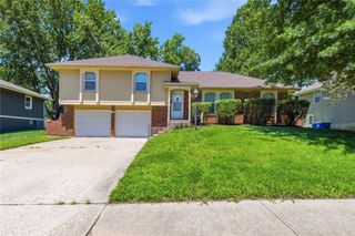 7408 E 127th Place, Grandview, MO 64030