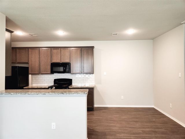 26471 Joy Village Drive B, Splendora, TX 77372