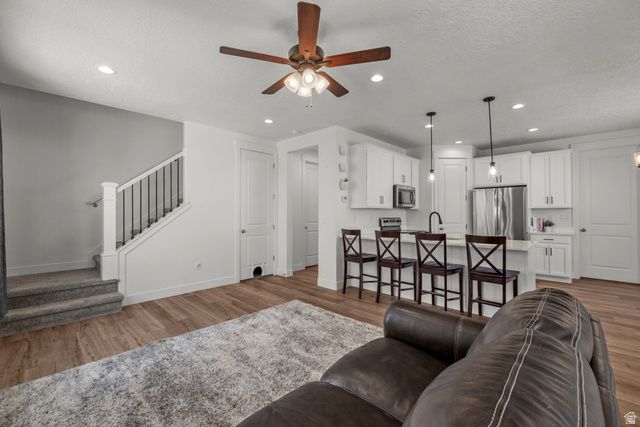 1693 N CENTER POINT LN, Salem, UT 84653