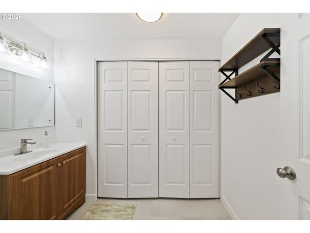 7332 Se Thiessen Rd, Milwaukie, OR 97267