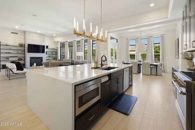 8902 E ANN Way, Scottsdale, AZ 85260