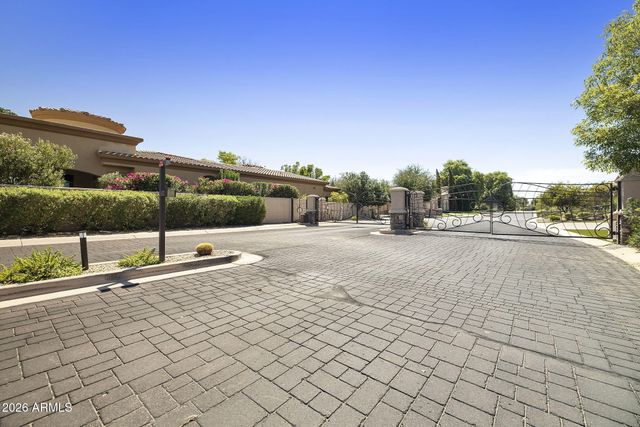 8902 E ANN Way, Scottsdale, AZ 85260