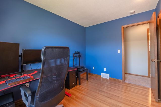 4141 Colorado Avenue N, Crystal, MN 55422