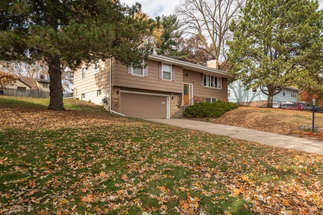 4141 Colorado Avenue N, Crystal, MN 55422