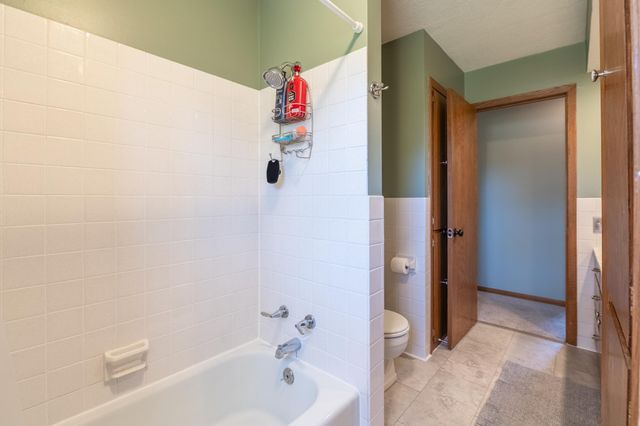 4141 Colorado Avenue N, Crystal, MN 55422