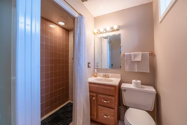 4141 Colorado Avenue N, Crystal, MN 55422
