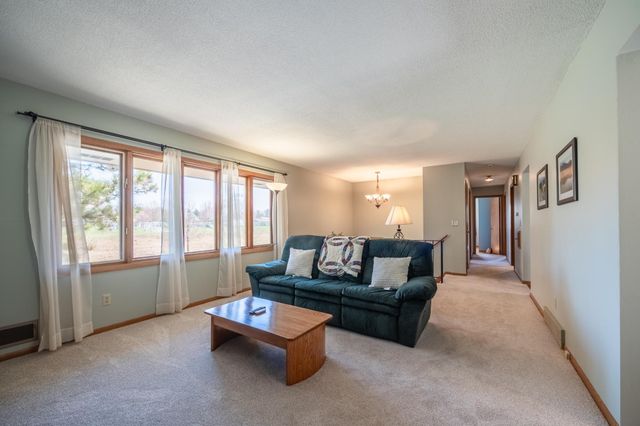 4141 Colorado Avenue N, Crystal, MN 55422