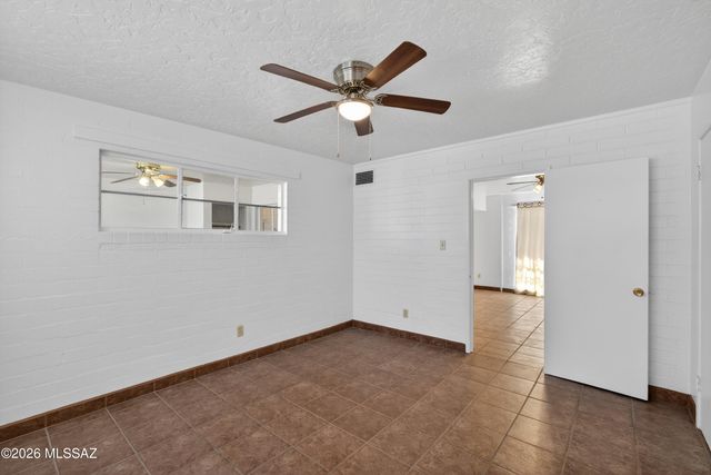 2835 E Proctor Vista, Tucson, AZ 85713