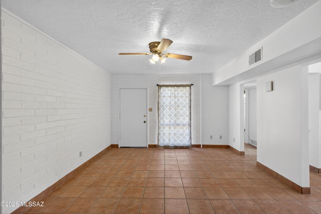2835 E Proctor Vista, Tucson, AZ 85713