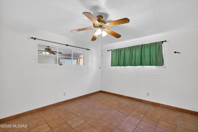 2835 E Proctor Vista, Tucson, AZ 85713