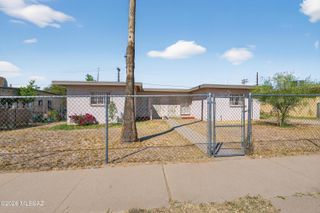 2835 E Proctor Vista, Tucson, AZ 85713