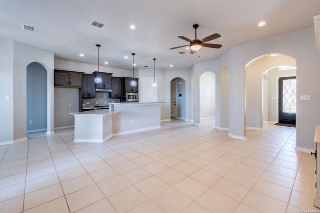 13515 Lost Elk, San Antonio, TX 78245