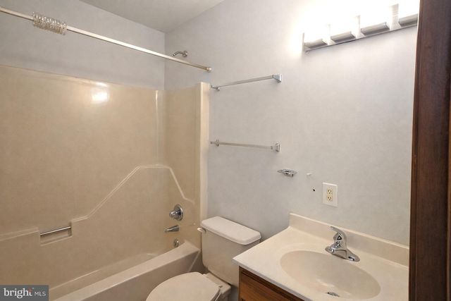 110 SANDYHOOK RD, Ocean Pines, MD 21811