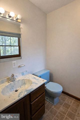 110 SANDYHOOK RD, Ocean Pines, MD 21811