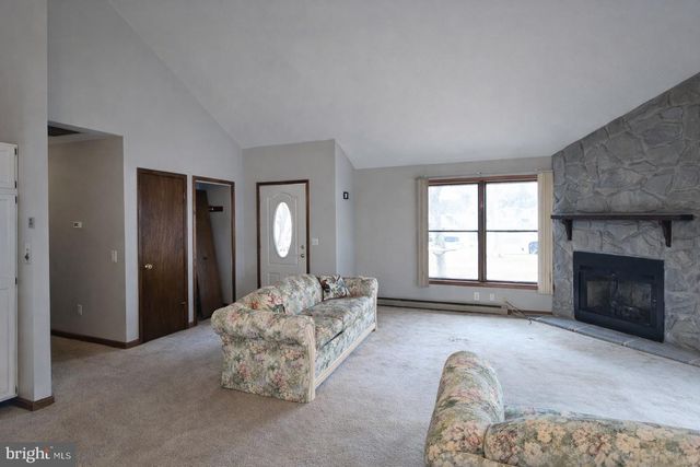 110 SANDYHOOK RD, Ocean Pines, MD 21811