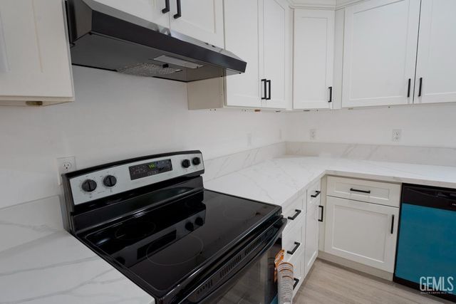 1213 Feliz Drive, Bakersfield, CA 93307