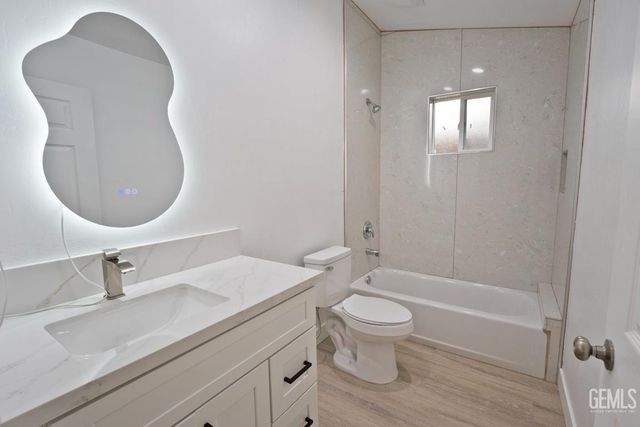 1213 Feliz Drive, Bakersfield, CA 93307