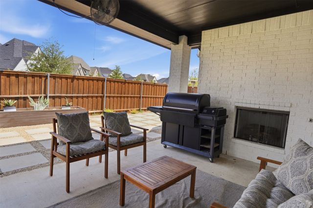 700 Colt Drive, Aubrey, TX 76227