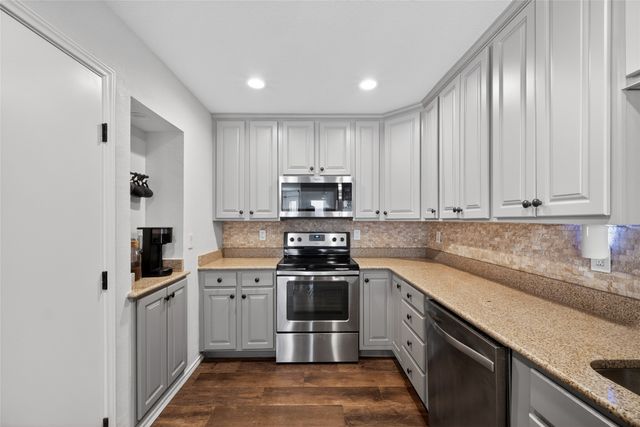 18040 Midway Road 209, Dallas, TX 75287