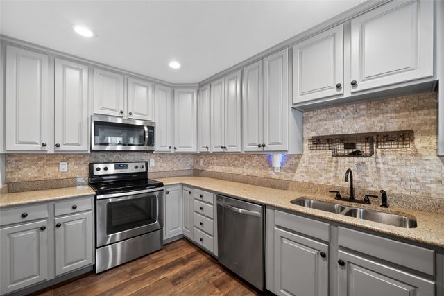 18040 Midway Road 209, Dallas, TX 75287