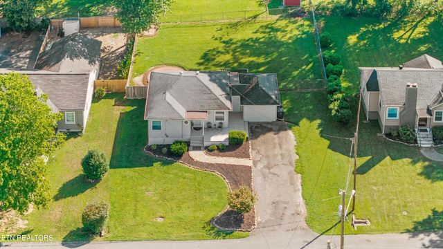 6104 Manchester Rd, Knoxville, TN 37920