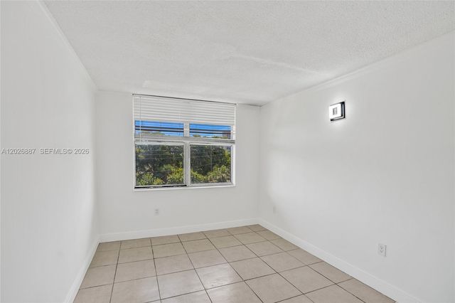1800 Sans Souci Boulevard 435, North Miami, FL 33181