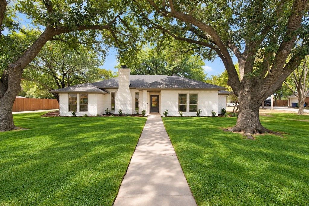 141 Baird Circle, Highland Village, TX 75077 — exterior