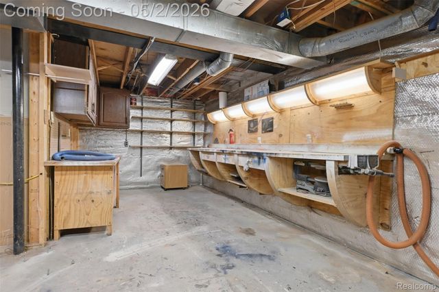 9025 Muirland Drive, Plymouth Charter Township, MI 48170