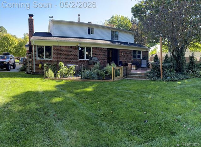 9025 Muirland Drive, Plymouth Charter Township, MI 48170