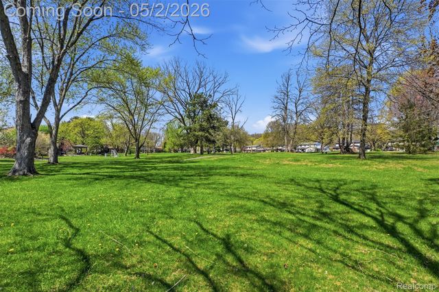 9025 Muirland Drive, Plymouth Charter Township, MI 48170